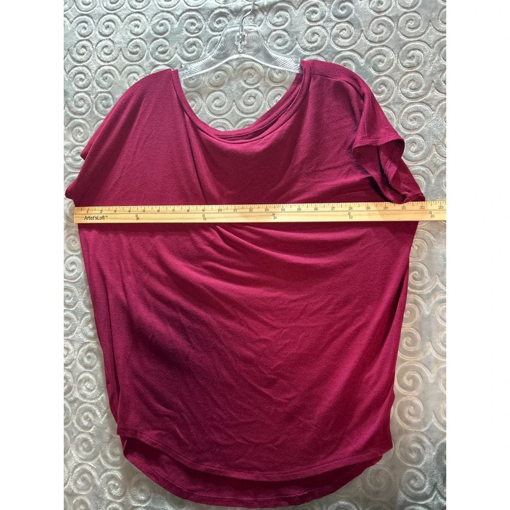 Express London Tee Ultra Soft Jersey Burgundy Short Sleeve Top‎ S P